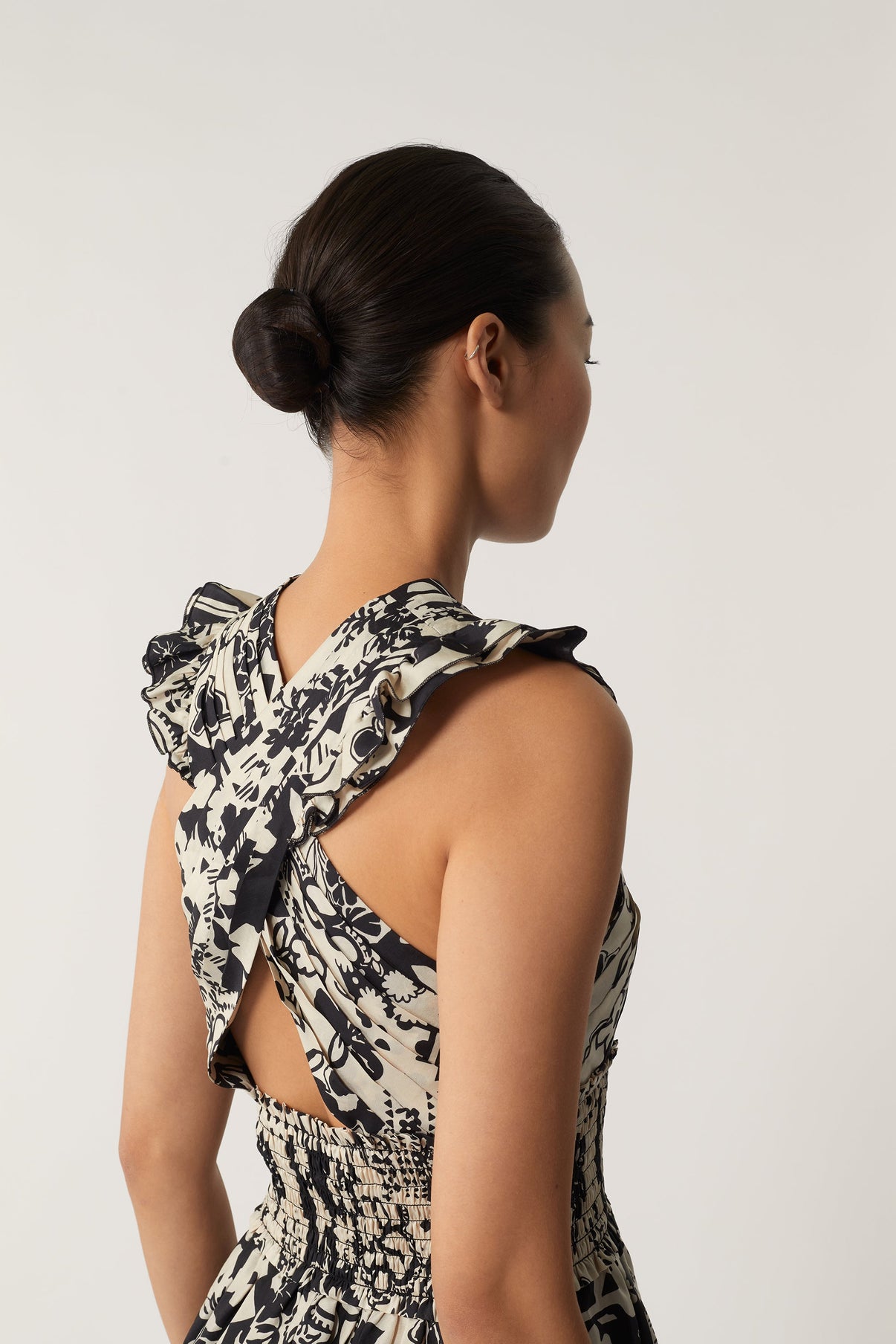 QUIERO BLACK DRESS vue 2