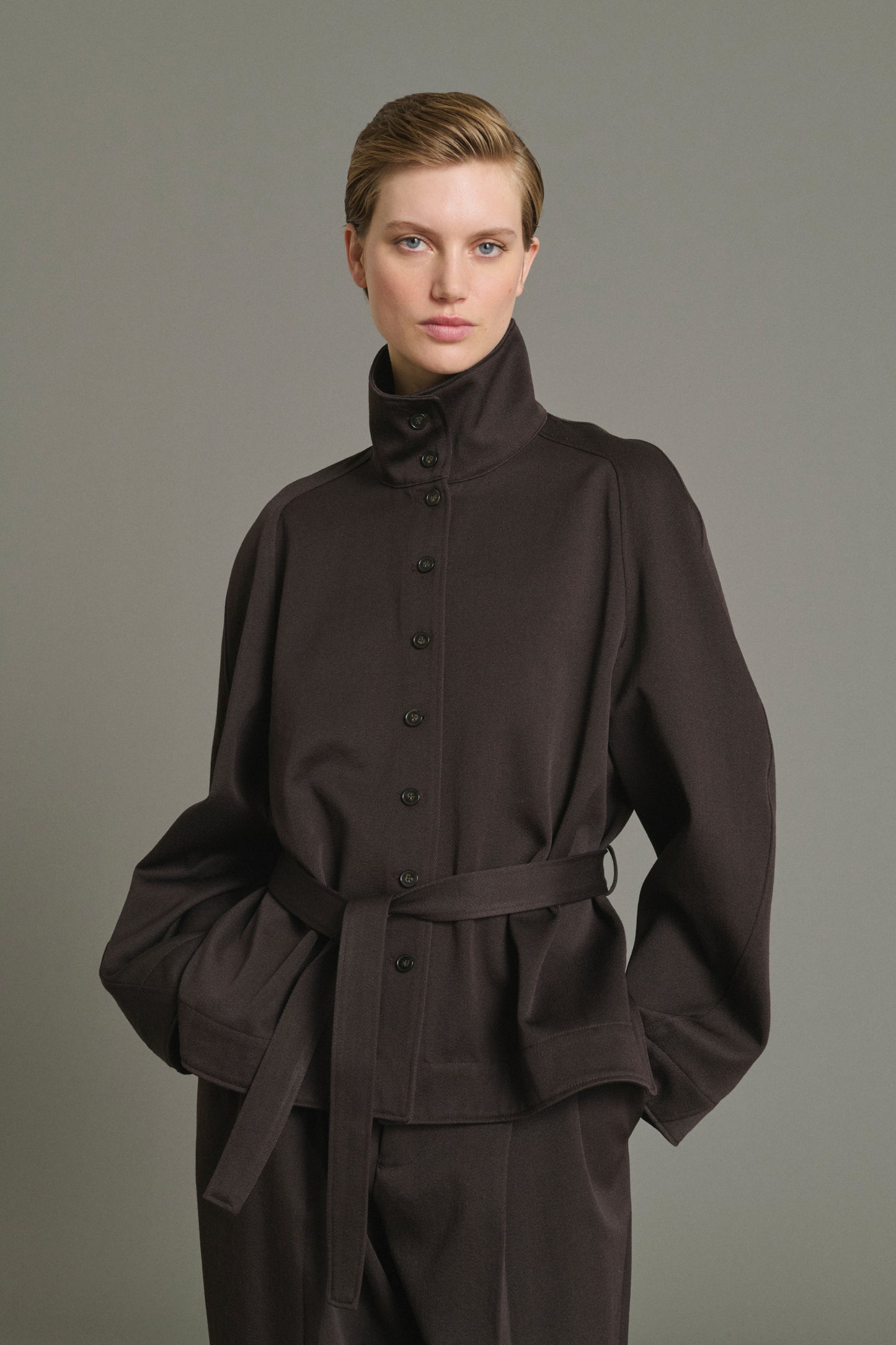 Jacke Geode – Ebenholz – Wolle – Damen