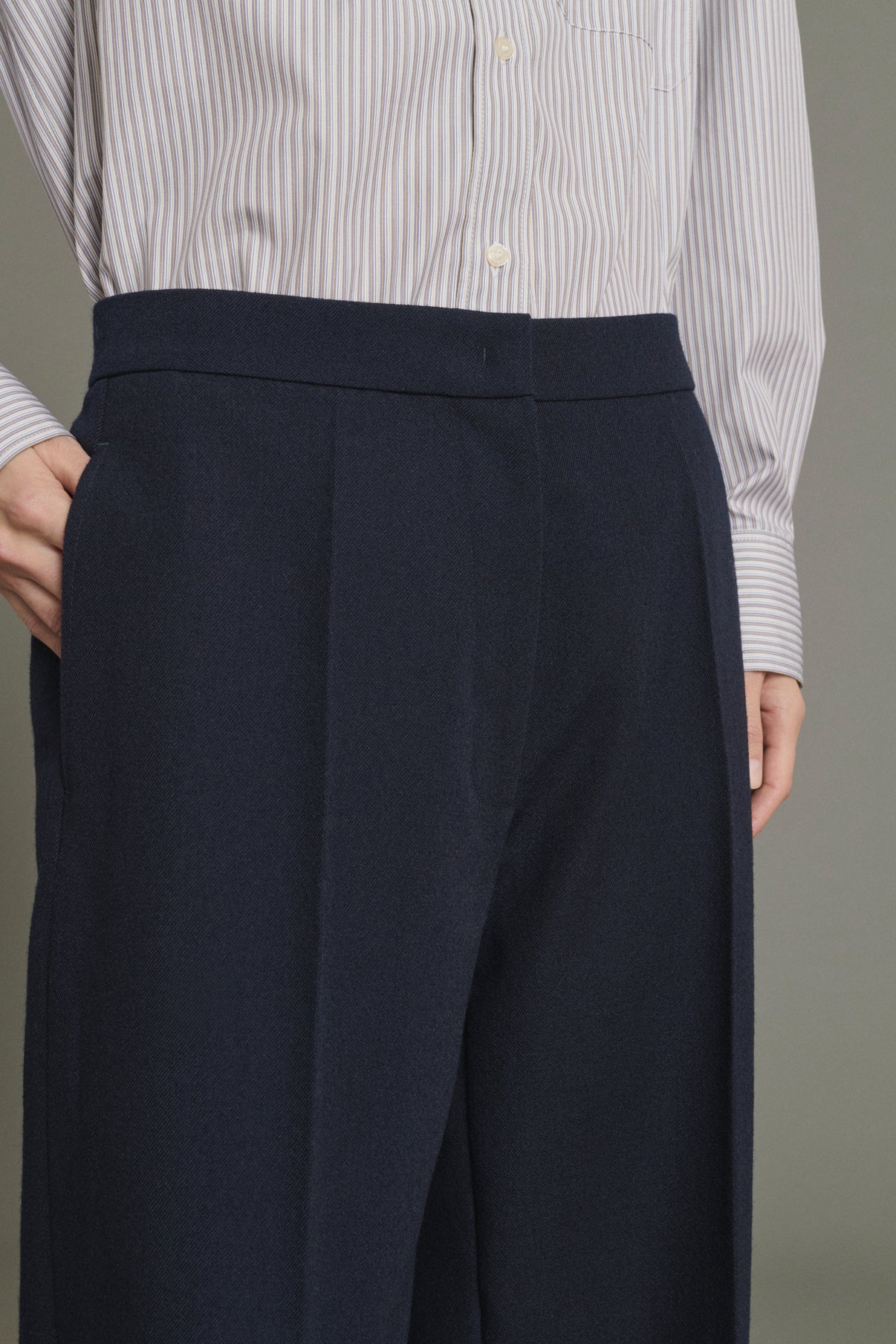 Kobe Trousers - Navy - Wool - Women vue 5