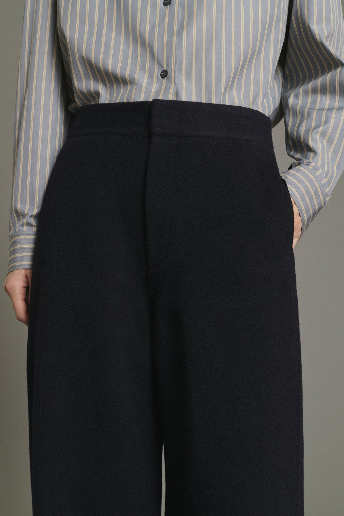 Hose Hawk – Deep Navy – Wolle – Damen vue 4