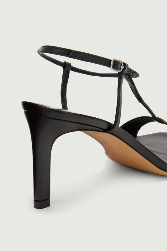 Sandalen Cecilie – Schwarzes Leder mit Absatz – Soeur