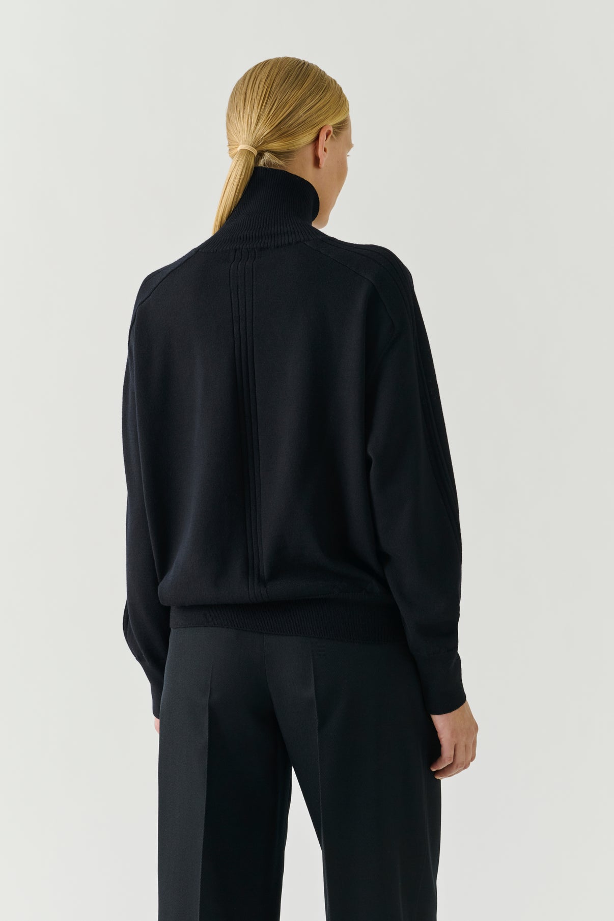 Pullover Nord - Schwarz Merinowolle Rollkragen Oversize - Soeur vue 3