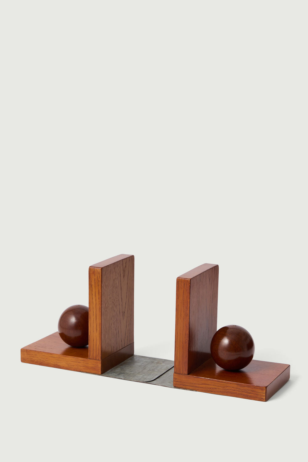 Serre-livres décoratif en bois pour chambre d'enfant • Jouétopia Serre-livres décoratif en bois pour chambre d'enfant • Jouétopia